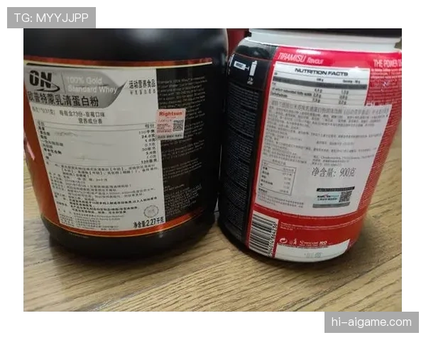 杨瀚森家里冰箱贴都是蛋白粉包装剪的